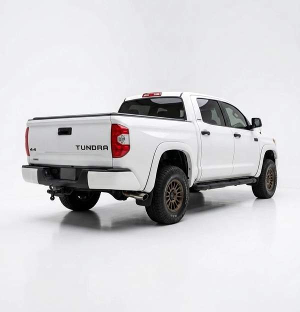 White Toyota Tundra 4x4 Pickup Truck