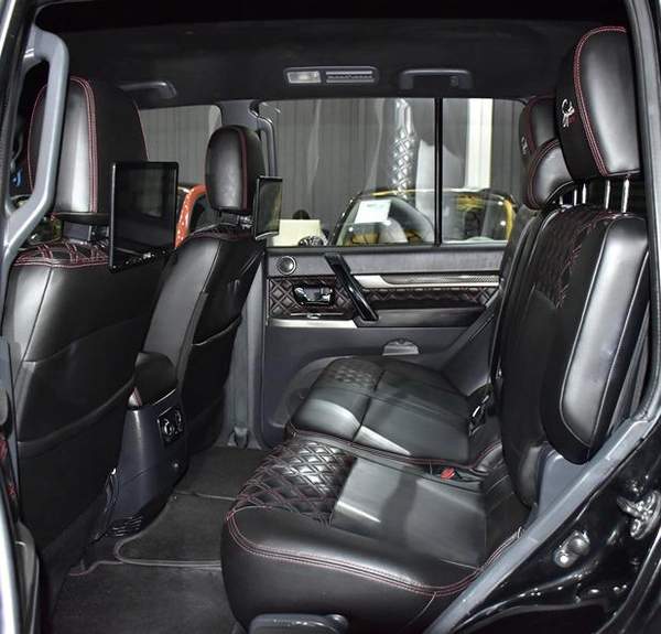Mitsubishi Pajero Signature Edition 3.8L ( 2020 Model ) in Black Color GCC Specs