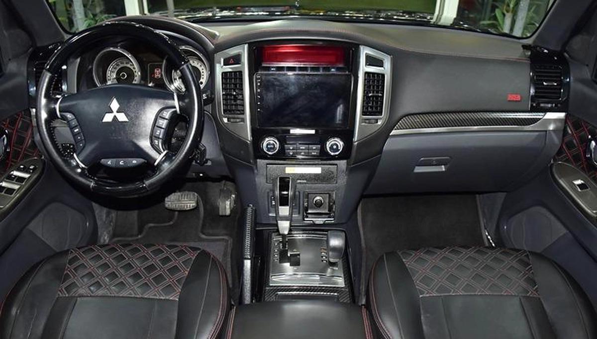 Mitsubishi Pajero Signature Edition 3.8L ( 2020 Model ) in Black Color GCC Specs-5-5