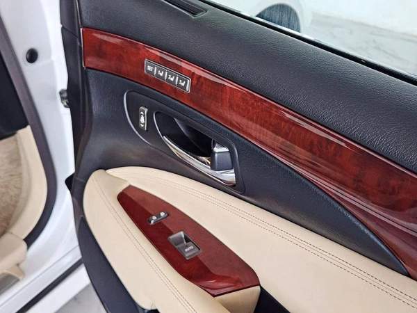 Lexus LS 600 Hybrid - VIP fully loaded with long wheel base and massaging chair