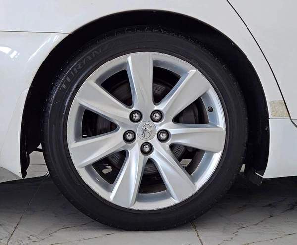 Lexus LS 600 Hybrid - VIP fully loaded with long wheel base and massaging chair