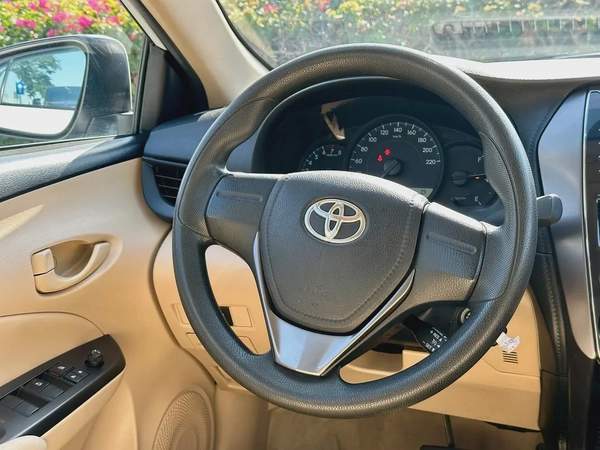 560/- AED EMI TOYOTA YARIS 1.5L SE FWD || WELL MAINTAINED