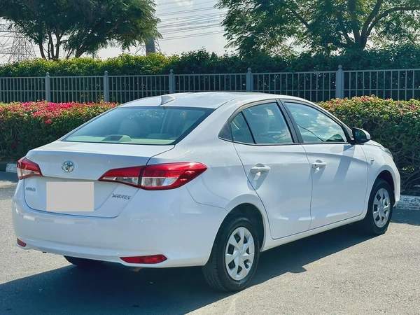 560/- AED EMI TOYOTA YARIS 1.5L SE FWD || WELL MAINTAINED