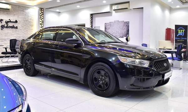 Ford Taurus ( 2015 Model ) in Black Color American Specs