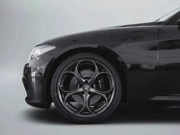 2,770 AED / 60 months | 0% DP | 2023 Alfa Romeo Giulia Estrema / Alfa Romeo Warranty