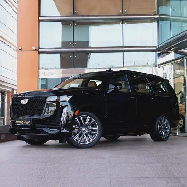 2022 CADILLAC ESCALADE SPORT PLATINIUM GCC DONE 78,000KM ( WARRANNTY SERVICE CONTRACT TILL 20