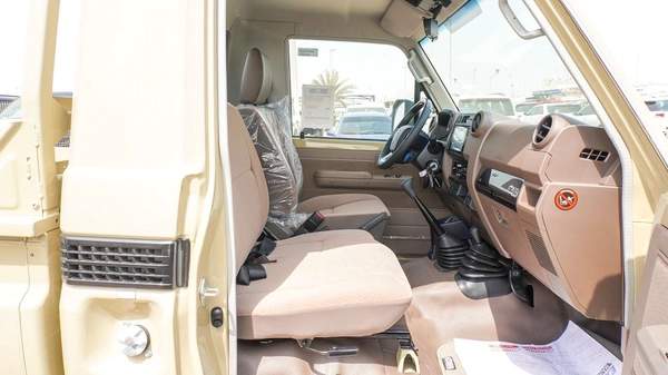 Toyota Land Cruiser Pick Up 4.0L Oman Specs