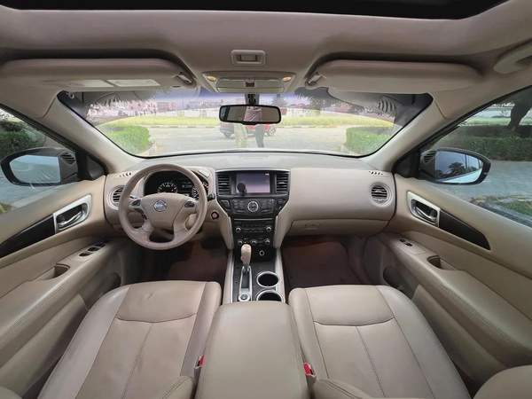 Nissan Pathfinder SV 2015 - GCC Specs - Well Maintained