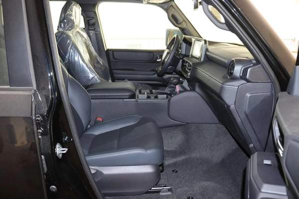 TOYOTA PRADO / 2.8L DIESEL V4 / Only for Africa Special Price