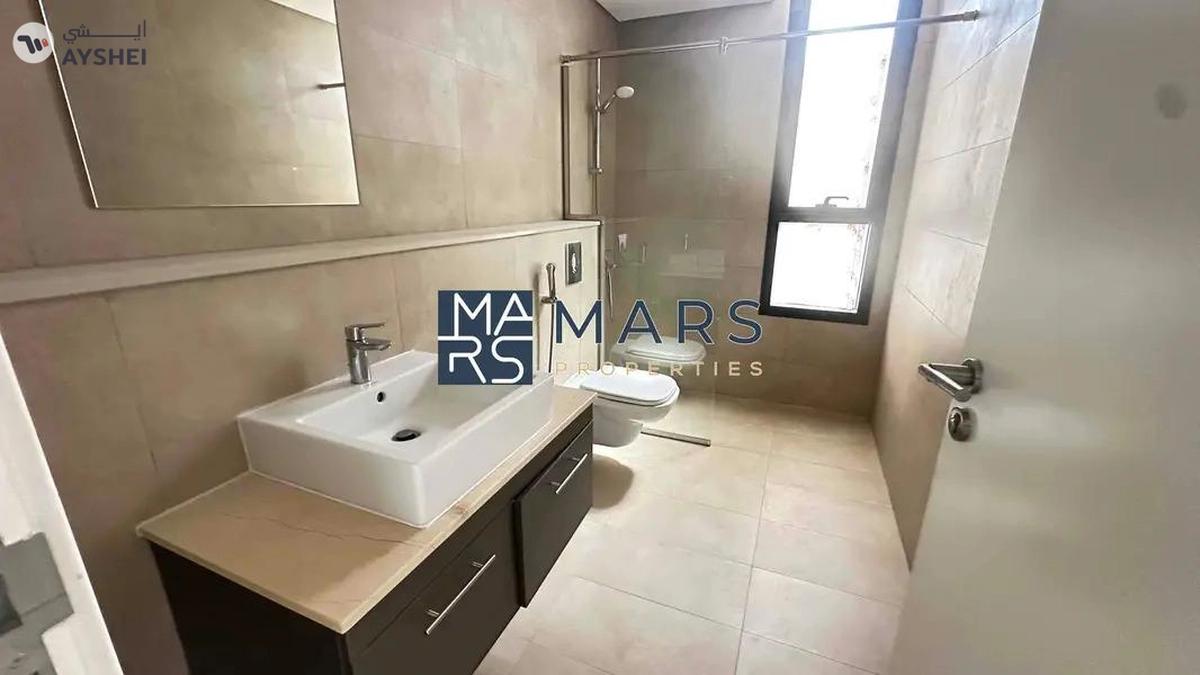 Spacious three bedroom corner unit with bigger layout available for rent in Nasma residence-12-12