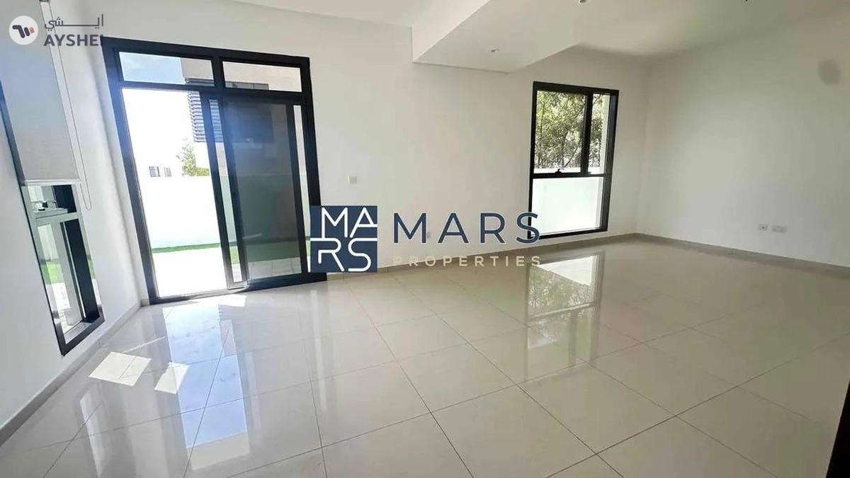 Spacious three bedroom corner unit with bigger layout available for rent in Nasma residence-16-16