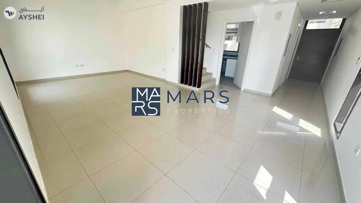 Spacious three bedroom corner unit with bigger layout available for rent in Nasma residence-1-landscape
