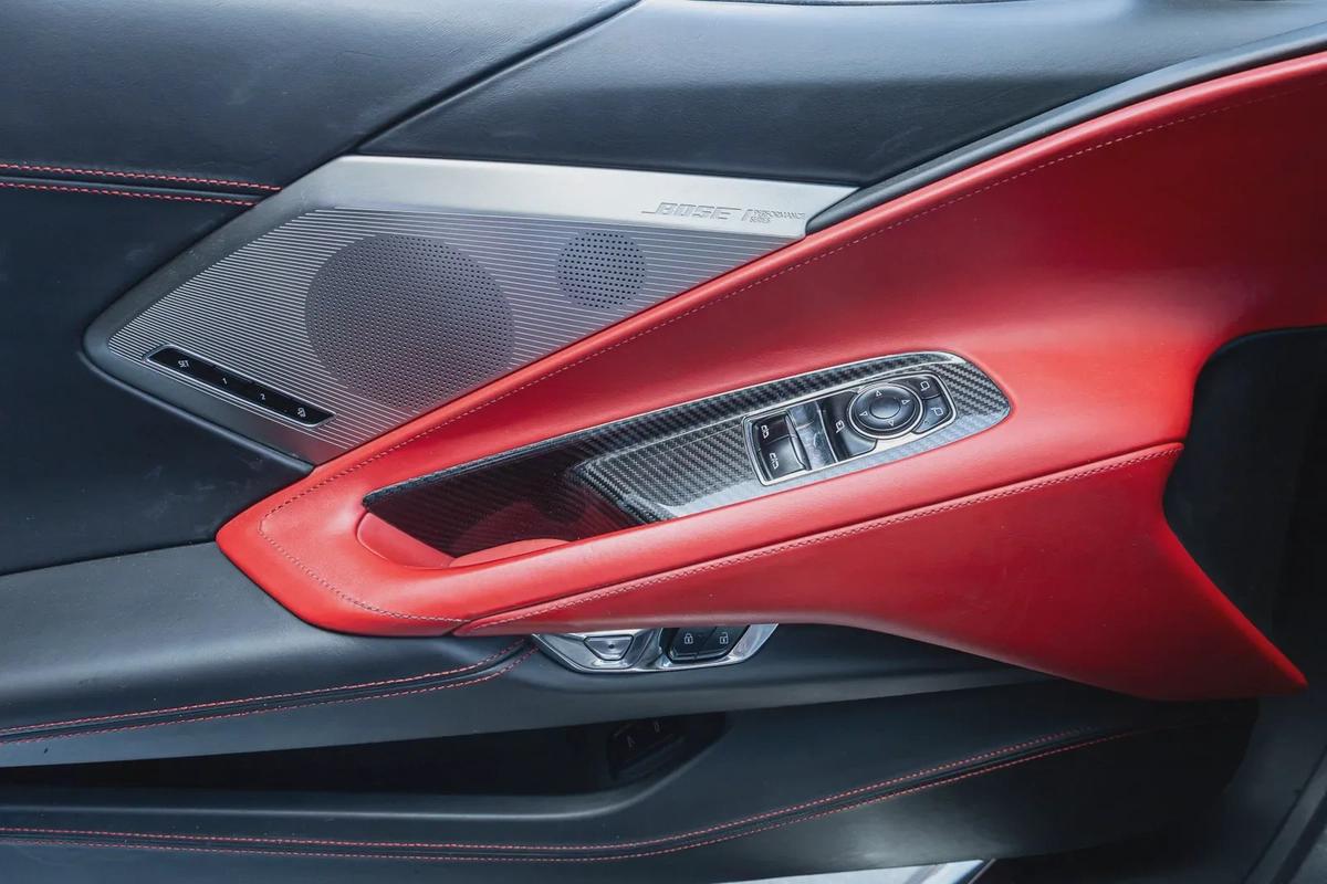 Chevrolet Corvette 2020-1-1