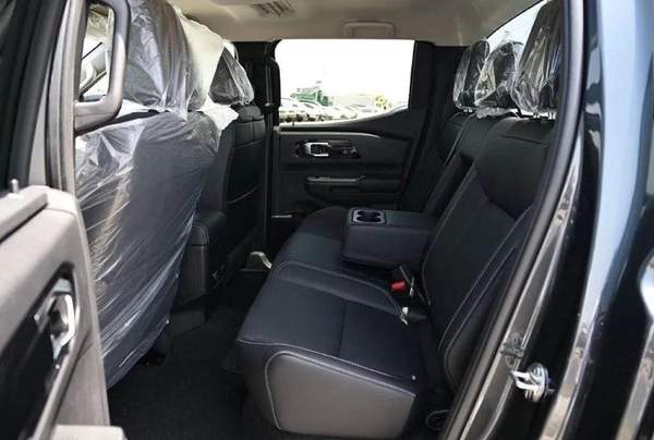 Mitsubishi L200 MITSUBISHI L200 SPORTERO 2.4L DIESEL 2025