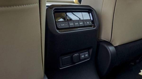 Toyota Prado Toyota prado txl 2.7L limited petrol MY2025 FOR EXPORT ONLY