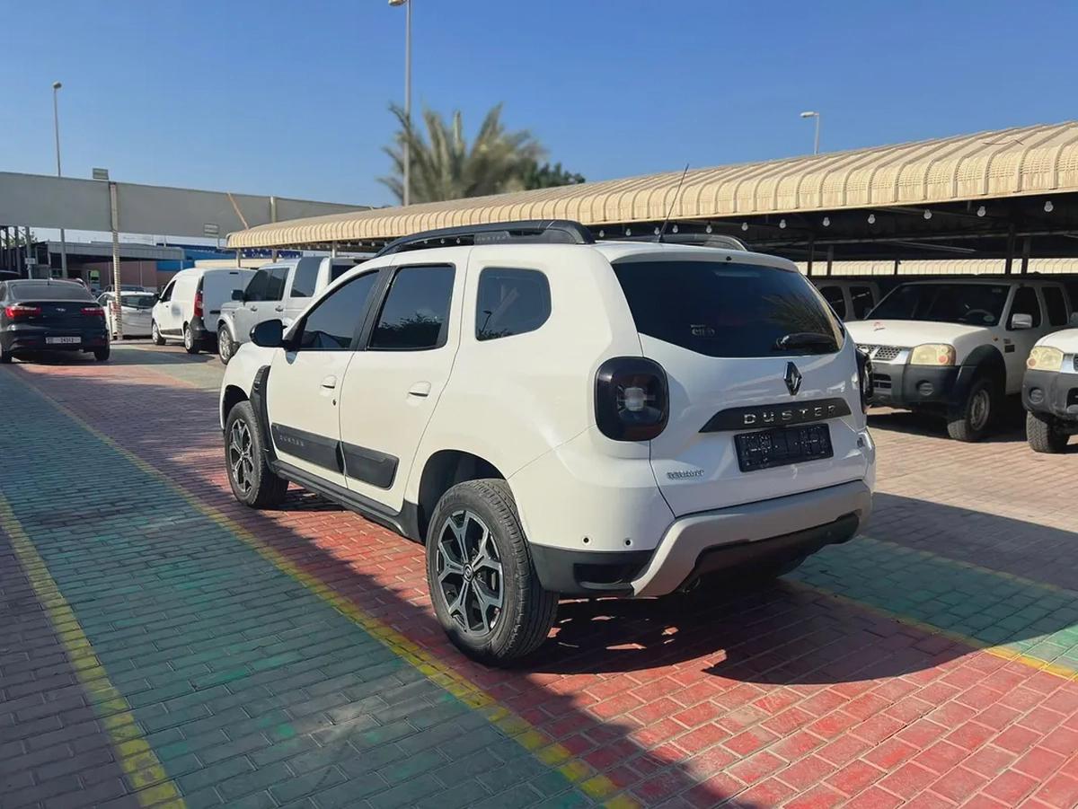 RENAULT DUSTER 4*4-3-3