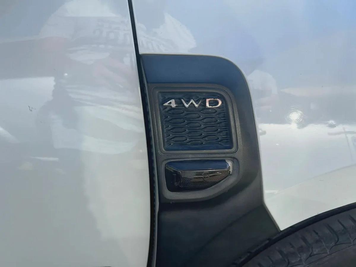 RENAULT DUSTER 4*4-14-14