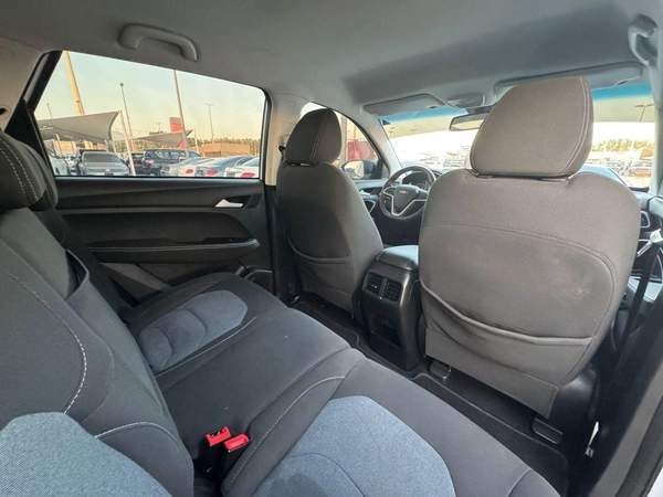 Chevrolet Captiva LS 1.5L (150 HP) (7 Seater)