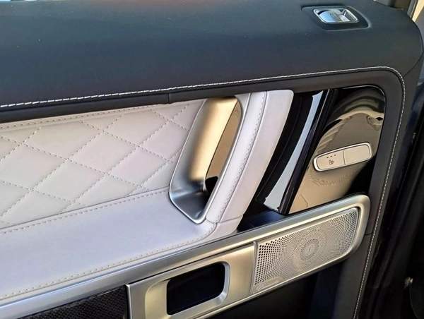 Mercedes Benz G63 AMG MERCEDES G 63- GREY INSIDE WHITE