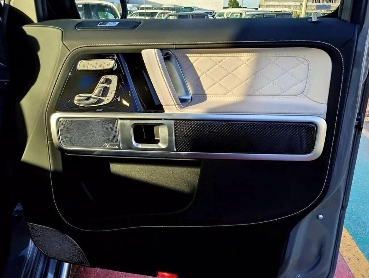 Mercedes Benz G63 AMG MERCEDES G 63- GREY INSIDE WHITE-9-9