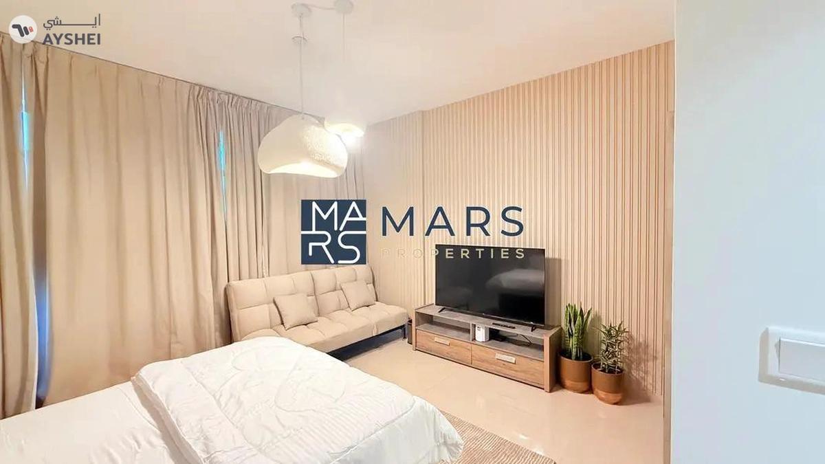 Beautifully Furnished Studio with laundry room available monthly.-0-0