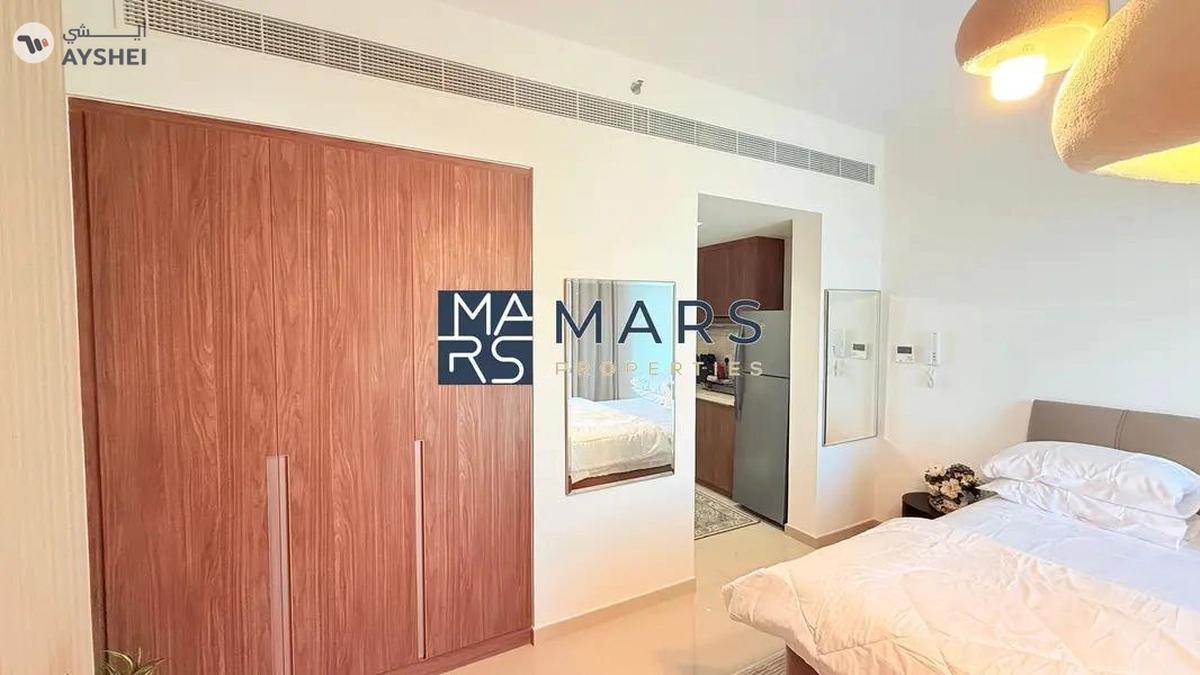 Beautifully Furnished Studio with laundry room available monthly.-3-3