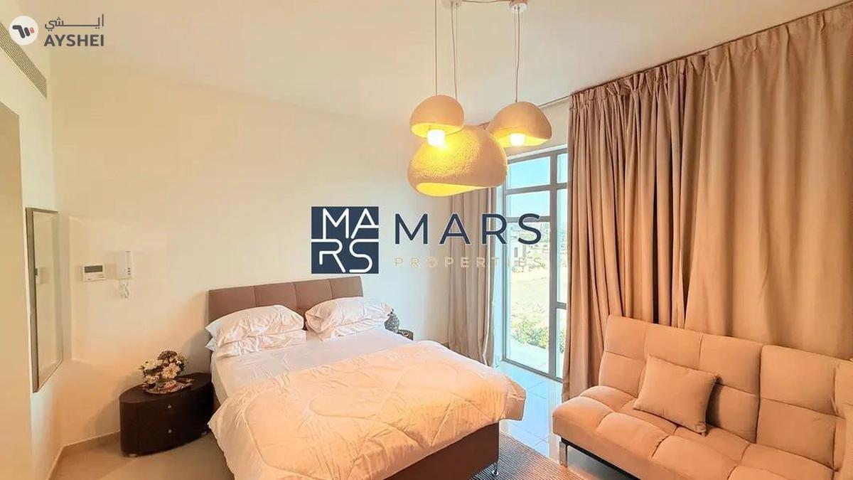 Beautifully Furnished Studio with laundry room available monthly.-4-4