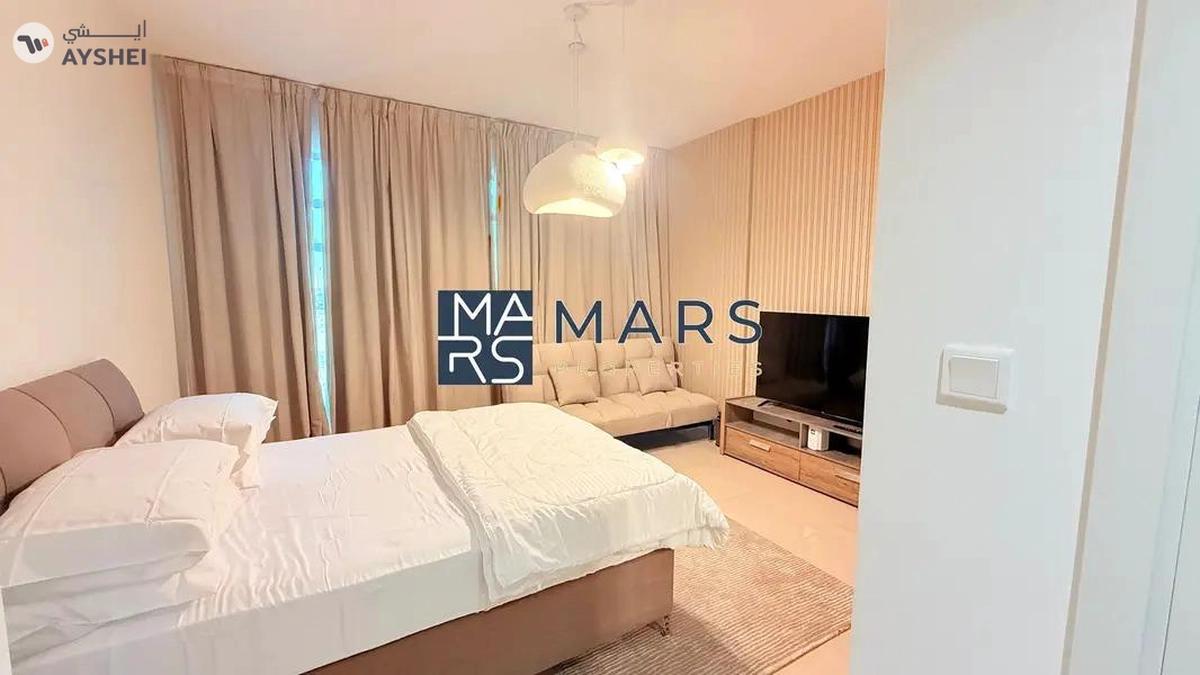 Beautifully Furnished Studio with laundry room available monthly.-5-5