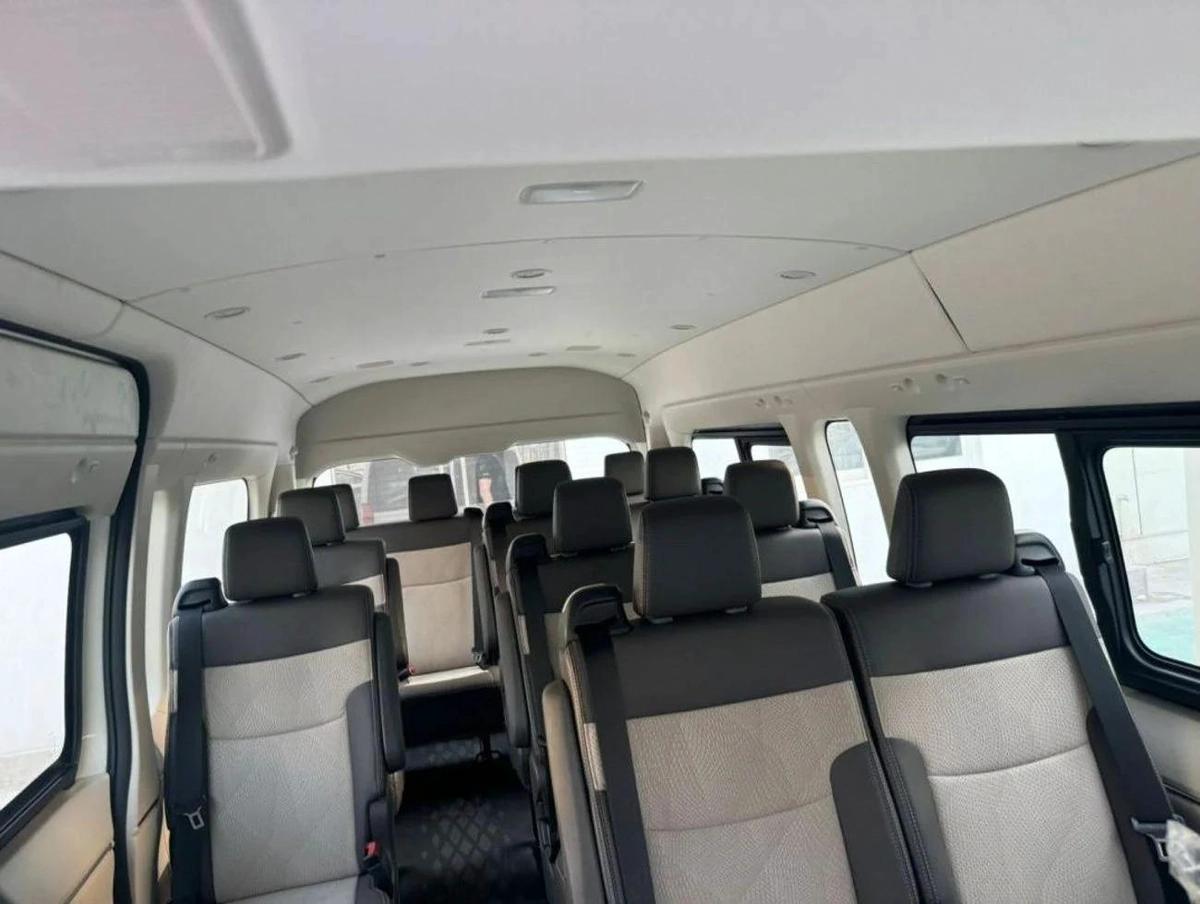 Toyota Hiace 2.8L DIESEL GL FULL OPTION M/T 2025-7-7