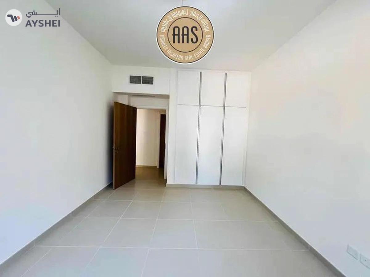 Green Lush Community ☆ New Building ☆ 1 Month Free ☆ Vacant ☆ Ready to Move-8-8