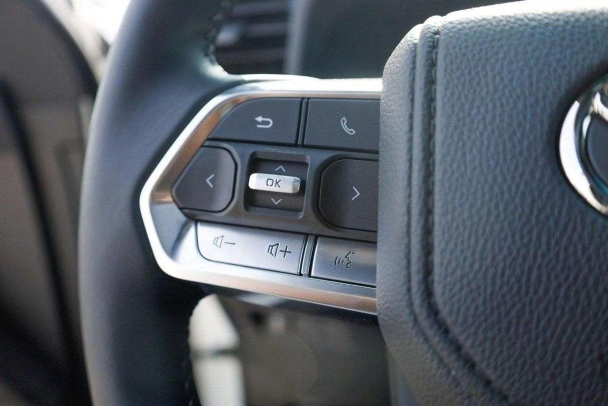 Toyota Land Cruiser TOYOTA LAND CRUISER GXR 3.3L DIESEL-16-16