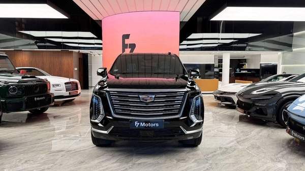 Cadillac Escalade Cadillac Escalade 600 - 6 Seats - 2026