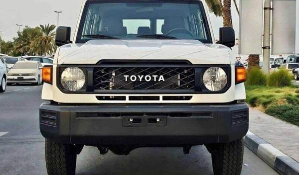 Toyota Land Cruiser 70 Land cruiser hard top Lc76 4.2L diesel V6 MY2024 5doors EXPORT.ONLY