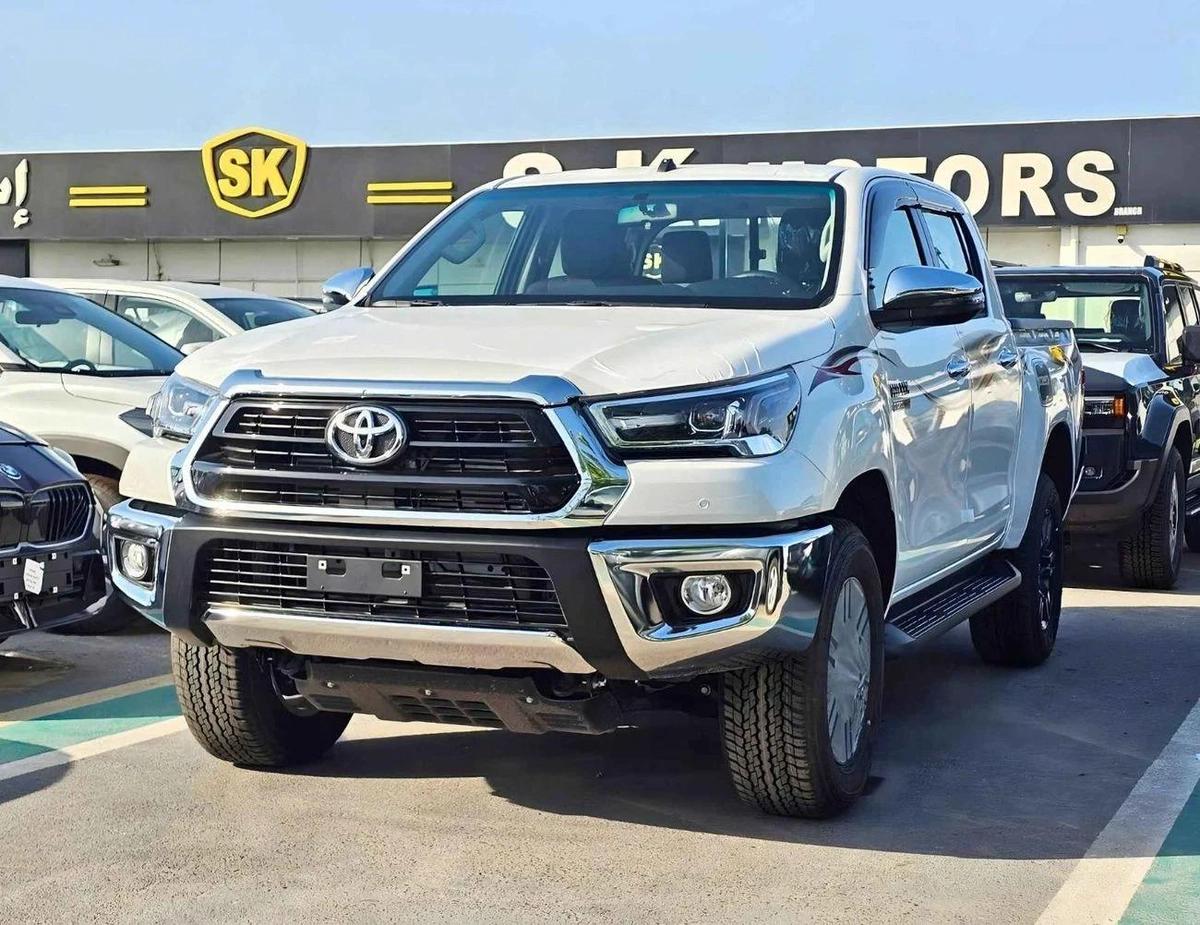 Toyota Hilux SR5 / 2.4L DIESEL A/T / BLIND SPOT / DIFF LOCK / FR&RR CHROME BUMPERS / (CODE # HDFAA)-0-0