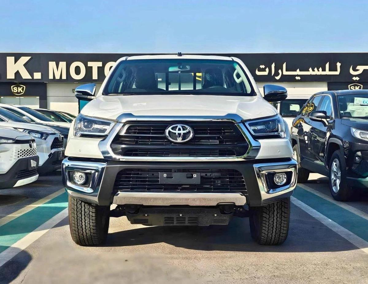 Toyota Hilux SR5 / 2.4L DIESEL A/T / BLIND SPOT / DIFF LOCK / FR&RR CHROME BUMPERS / (CODE # HDFAA)-9-9