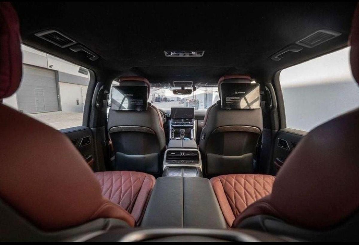 Toyota Land Cruiser Luxury 2026 Toyota Land Cruiser LC300 VXR+ – Full Option – Black Color-6-6