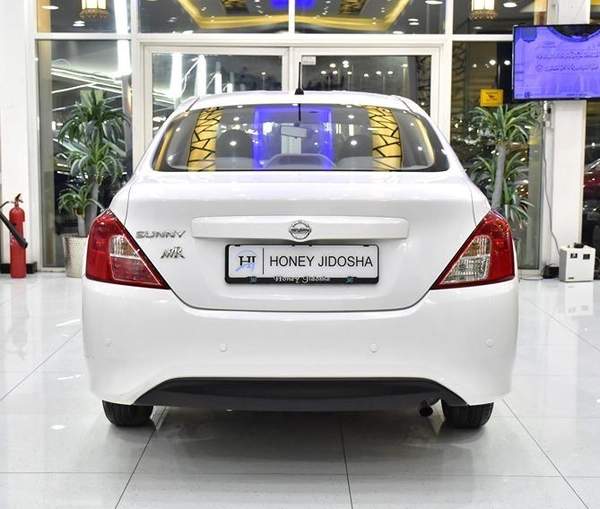 Nissan Sunny ( 2021 Model ) in White Color GCC Specs