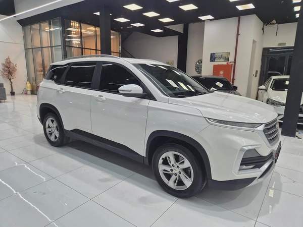 Chevrolet Captiva Gcc Mid option