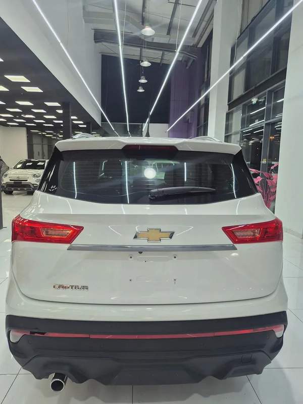 Chevrolet Captiva Gcc Mid option