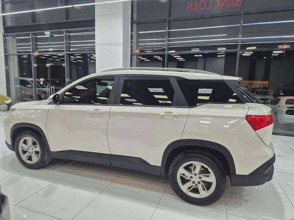 Chevrolet Captiva Gcc Mid option