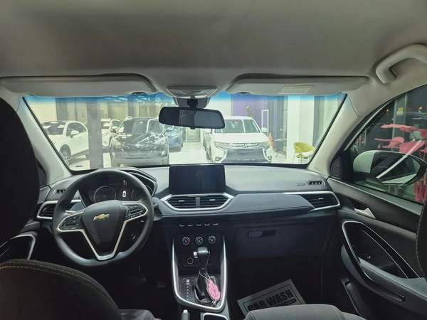 Chevrolet Captiva Gcc Mid option