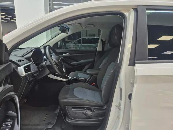 Chevrolet Captiva Gcc Mid option