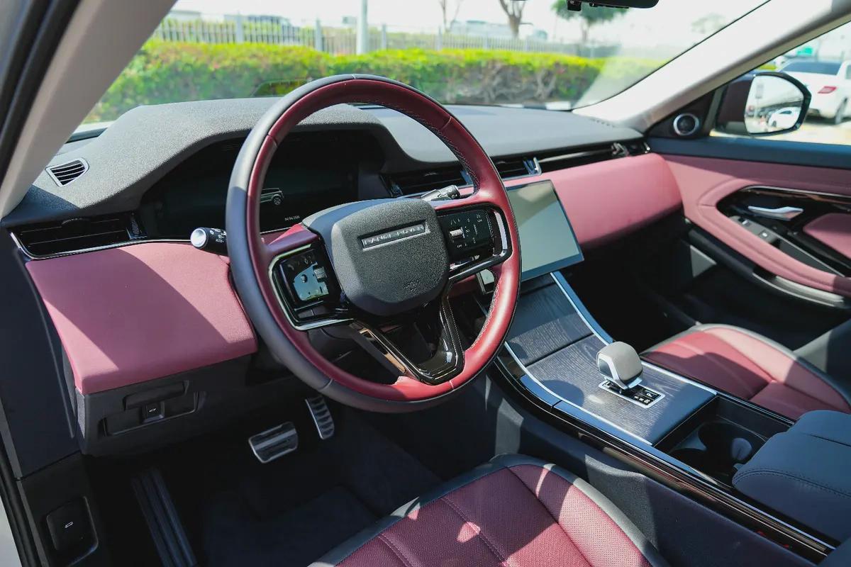 RANGE ROVER EVOQUE SE P250 DYNAMIC 2025!! FIVE YEARS WARRANTY!! THREE YEARS SERVICE CONTRACT!!-4-4