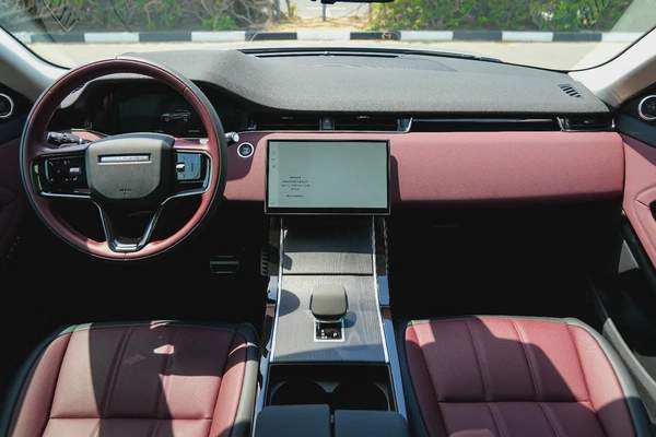 RANGE ROVER EVOQUE SE P250 DYNAMIC 2025!! FIVE YEARS WARRANTY!! THREE YEARS SERVICE CONTRACT!!