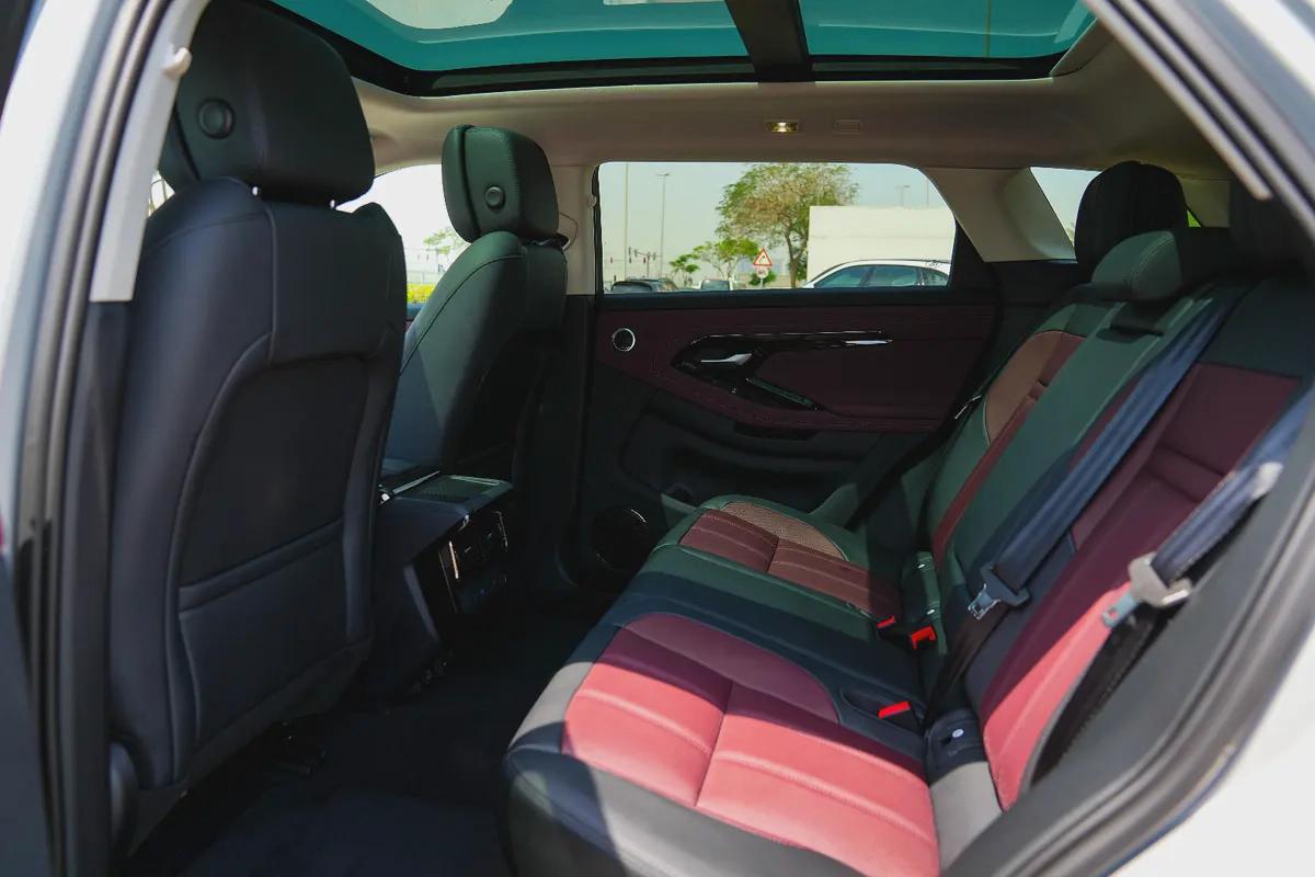 RANGE ROVER EVOQUE SE P250 DYNAMIC 2025!! FIVE YEARS WARRANTY!! THREE YEARS SERVICE CONTRACT!!-11-11
