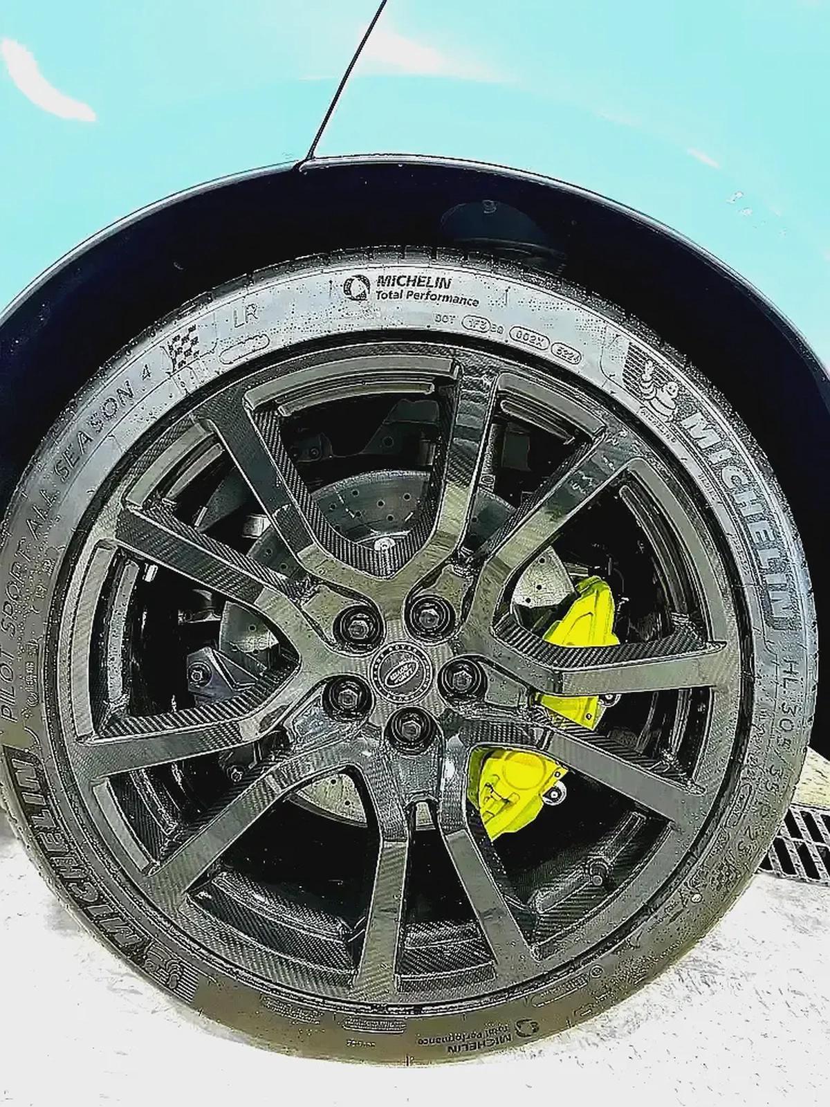 RANGE ROVER SPORT SV LIMITED VEGA CELESTIAL COLLECTION + FULL CARBON RIMS-8-8