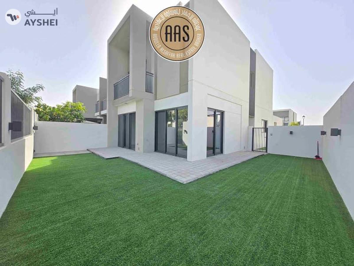 SINGLE ROW WITH LANDSCAPE GARDEN 4BR+MAID VILLA FOR RENT-0-0