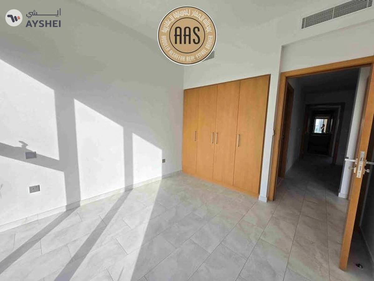 SINGLE ROW WITH LANDSCAPE GARDEN 4BR+MAID VILLA FOR RENT-3-3