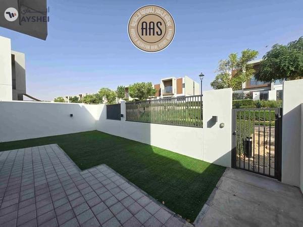 SINGLE ROW WITH LANDSCAPE GARDEN 4BR+MAID VILLA FOR RENT