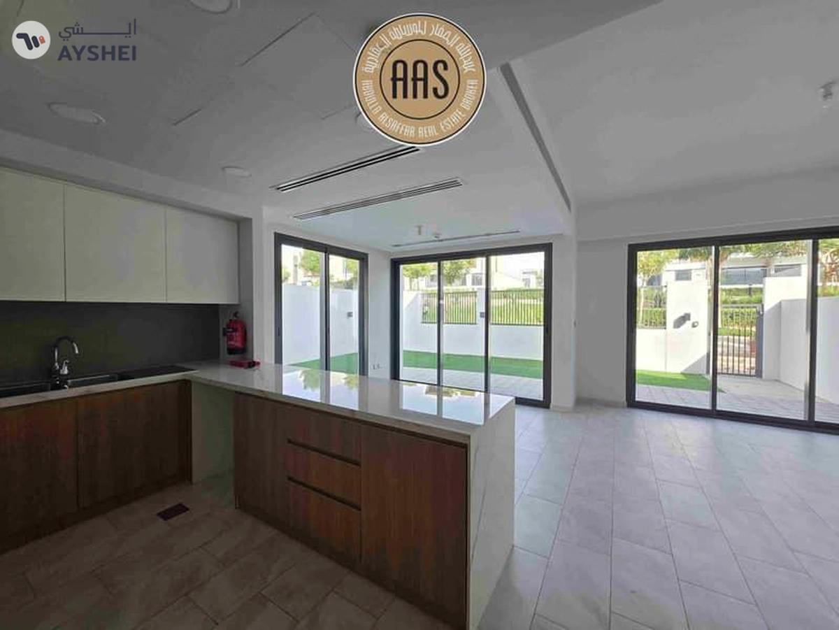 SINGLE ROW WITH LANDSCAPE GARDEN 4BR+MAID VILLA FOR RENT-6-6